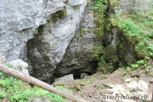 Пещера Медео, река Березовая, Чердынский район, Пермский край